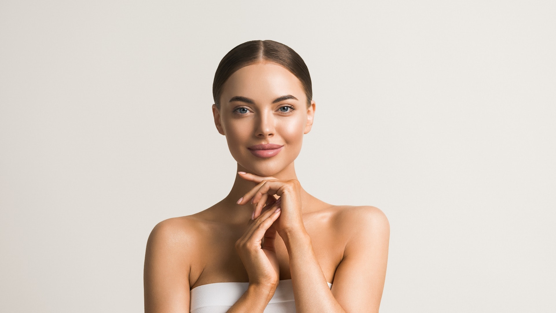 Healthy skin woman natural make up beauty face closeup